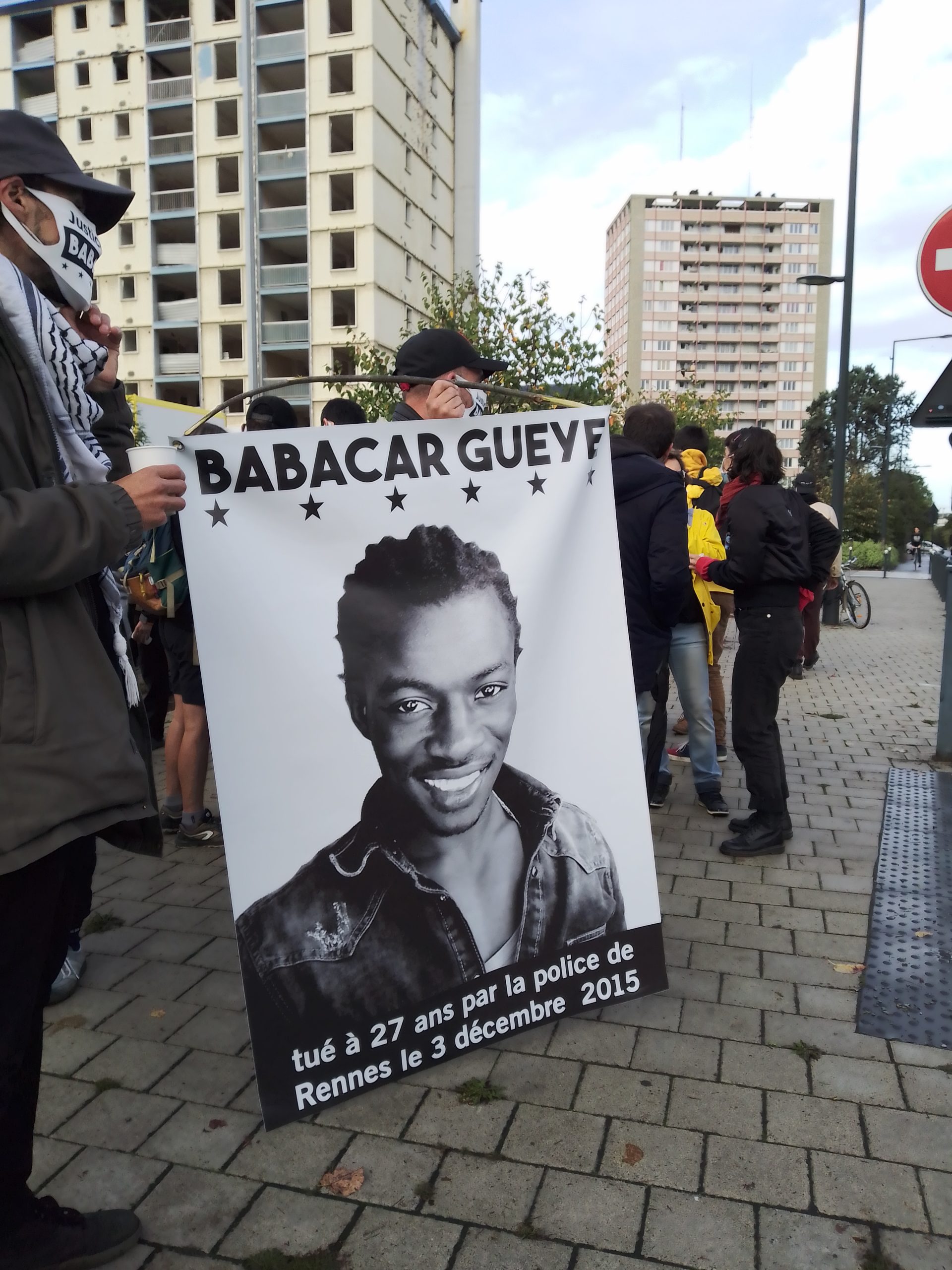 Rassemblement pour Babacar Gueye le 5 déccembre 2020 à 14h à Rennes (collectif Justice et Vérité pour Babacar Gueye)